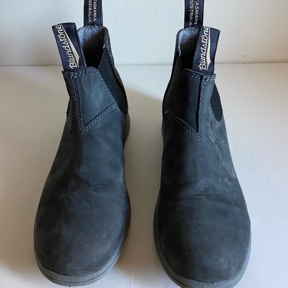Blundstone 587 Dark Gray Classic Chelsea Boots View 3